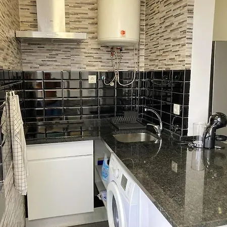 Close To Subway Apartament Damaia